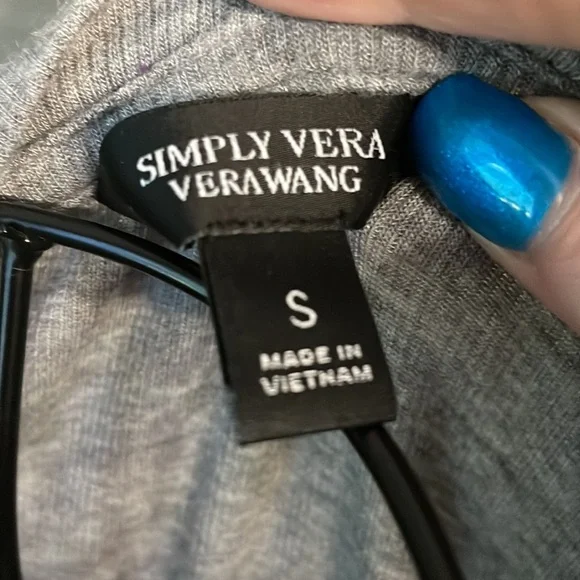 Simply vera Wang scoop, neck, three-quarter sleeve top - Picture 5 of 6